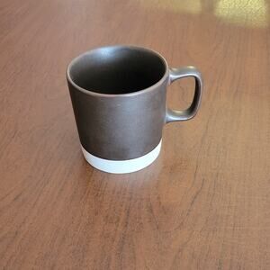Starbucks coffee tea mug brown off white 2018 14oz / 414ml